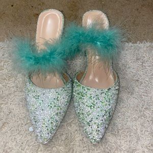 Feather stone mules